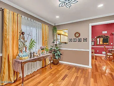 3 bed, 2148 sqft, $3,600 — Photo 3