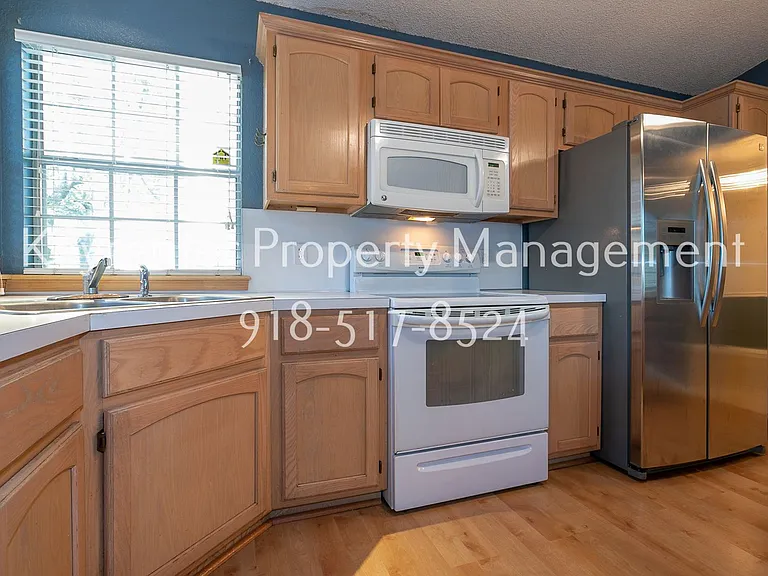 9638 S 90th East Ave — Photo 14