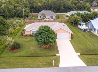 2219 SE Charleston Dr, Port Saint Lucie, FL 34952