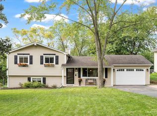 3S024 Sequoia Dr, Glen Ellyn, IL