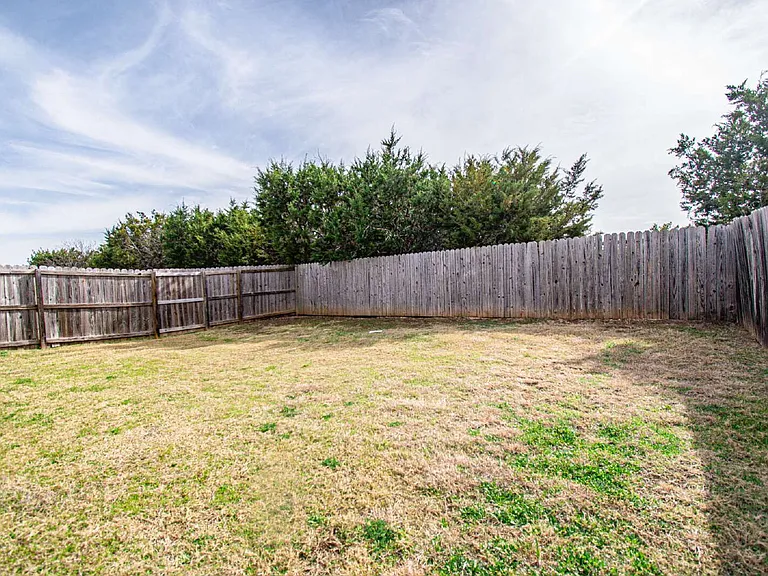 4602 Cambridge Dr #B — Photo 18