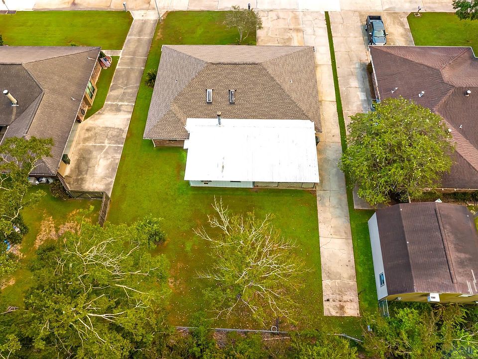 249 Lake Crescent Cir, Houma, LA 70360 Zillow