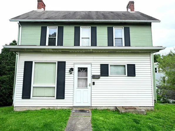 1612 Harrison Ave, Jeannette, PA 15644