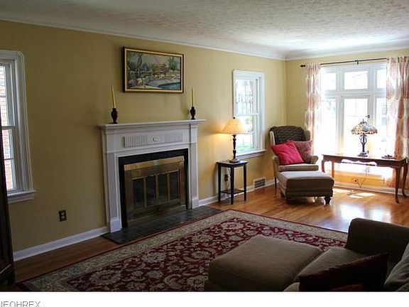 5th image of 3611 Harvey Rd