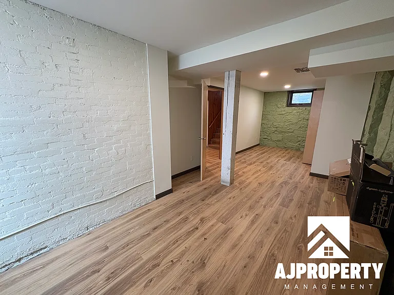 119 N Summit Ave — Photo 23