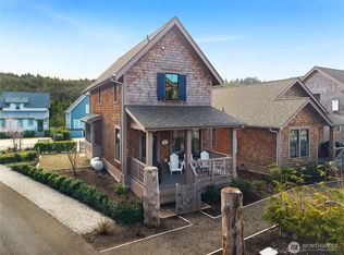 53 Cedar Run Loop, Pacific Beach, WA 98571