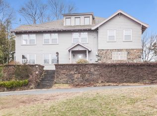 35 Pilgrim Rd, Marblehead, MA 01945