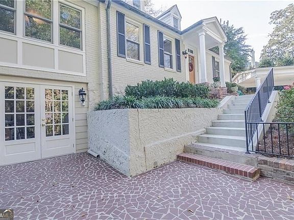 4th image of 715 Wildwood Pl NE