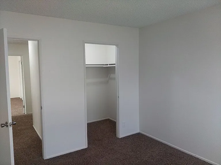 15916-15918 Orchard Ave #15922 — Photo 10