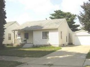 1052 7th St E, Winona, MN 55987