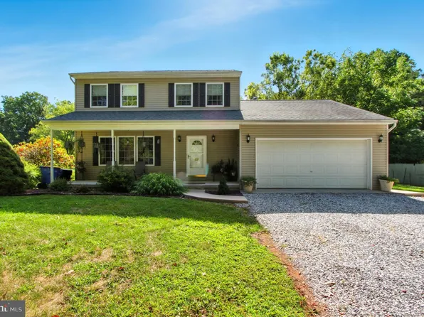 172 Park Dr, Dover, PA 17315