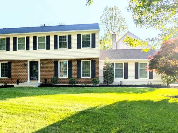 12821 Asbury Dr, Fort Washington, MD 20744