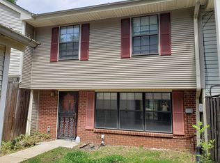 6756 Racquet Club Dr, Memphis, TN 38119