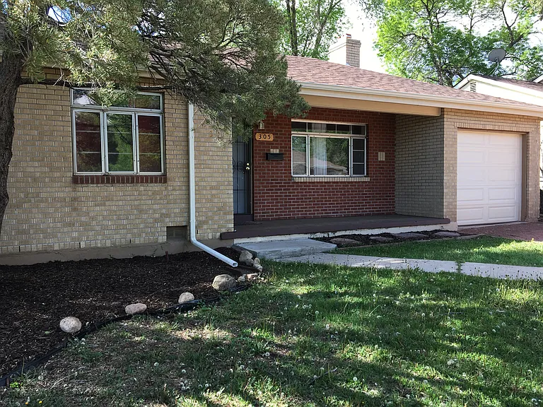 305 Crestone Ave — Photo 1