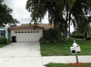 5025 Willow Pond Rd W, West Palm Beach, FL 33417