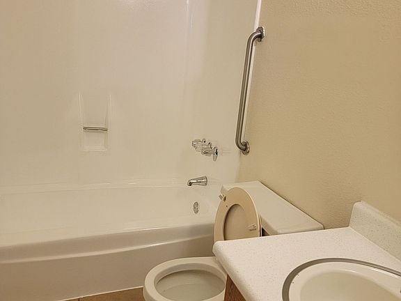 5th image of 2520 W McLellan Blvd APT 32