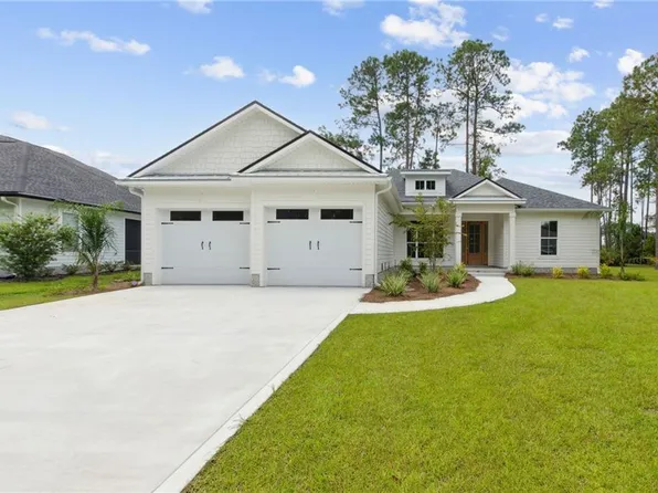 102 Bluebird Ct, Saint Marys, GA 31558