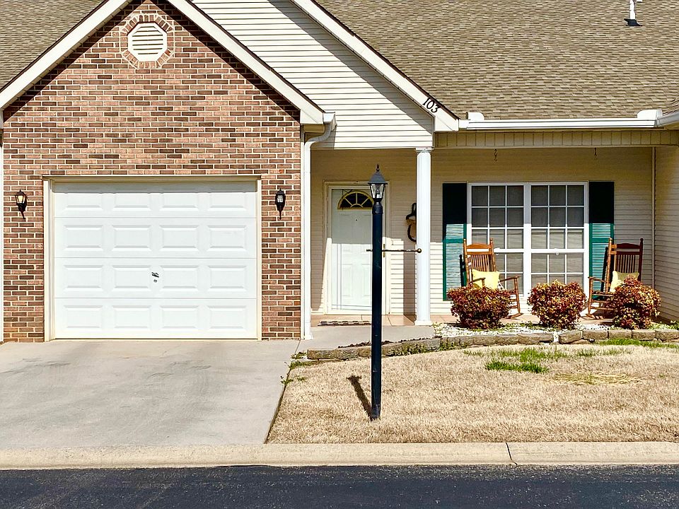 1st image of 103 Willington Pl