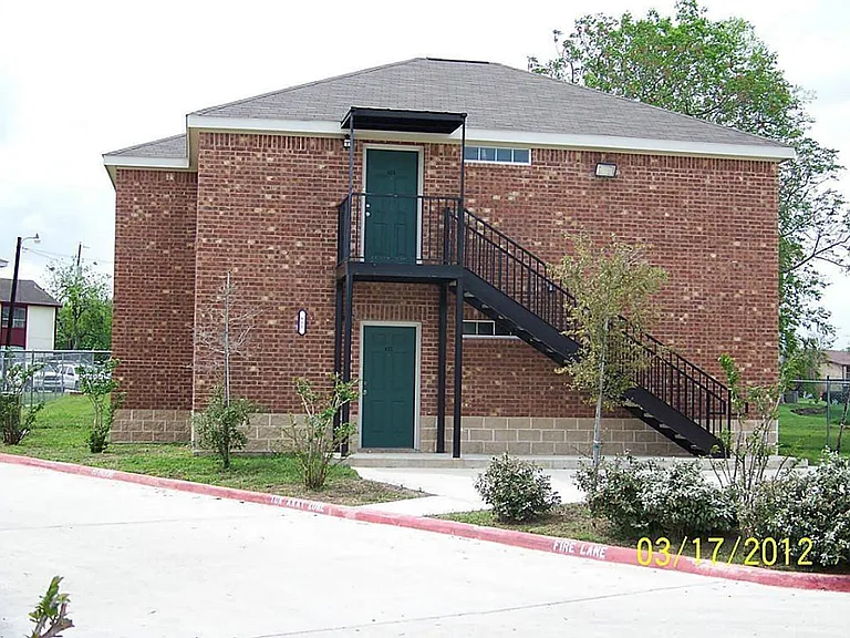 4504 College Main St #114 — Photo 11
