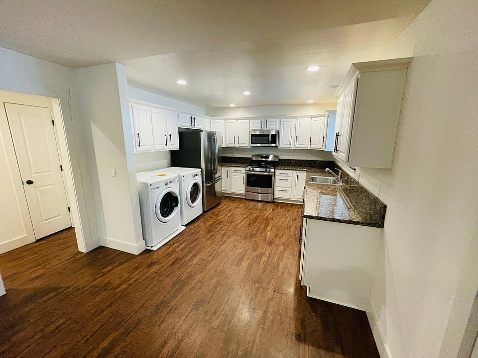 1st image of 2561 Osborne Ave #4