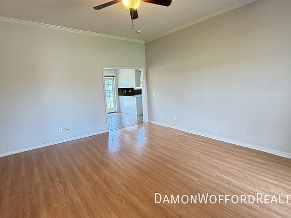 5th image of 172 Cedar Spring Cir
