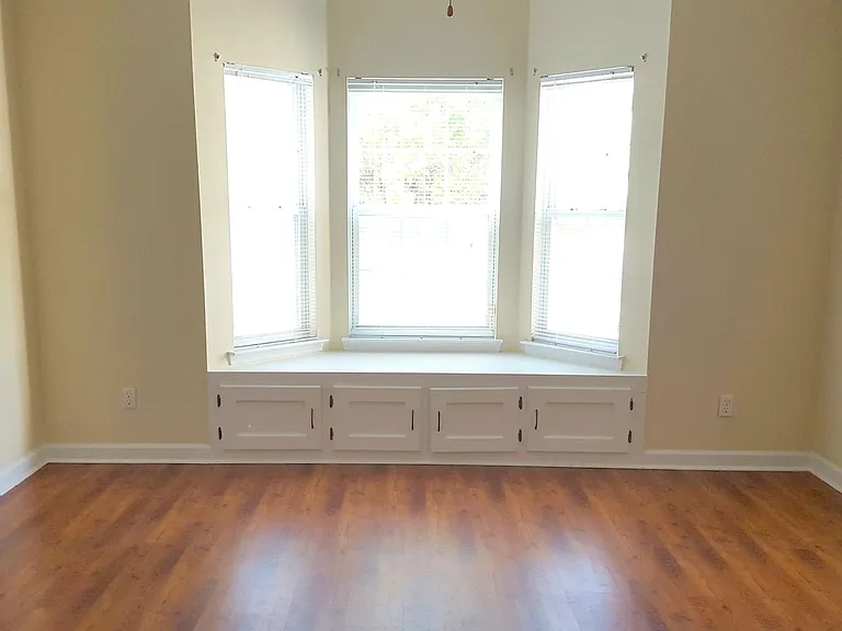 410 S College St #7 — Photo 18