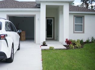 640 Nimitz Blvd, Lehigh Acres, FL 33974