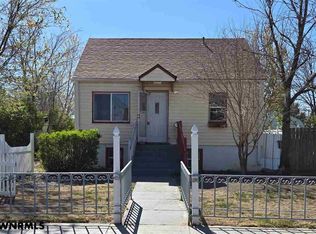 1806 Avenue G, Scottsbluff, NE 69361