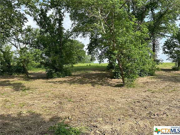 5th image of 108 Gloria Blvd