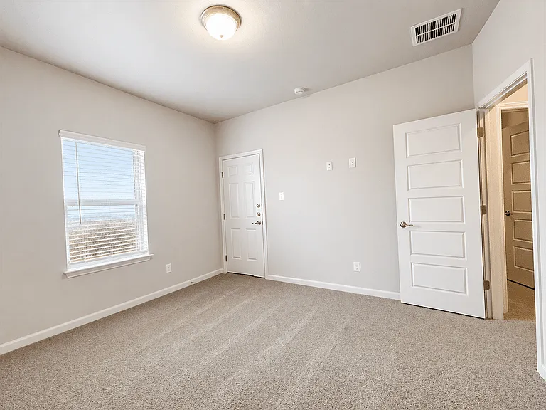 7158 Magnolia Crk #201 — Photo 13