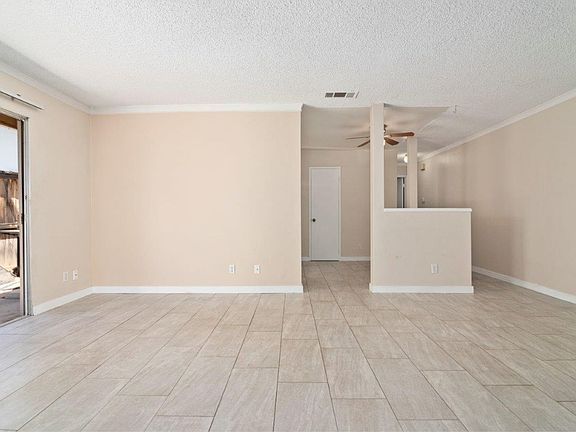 3rd image of 1304 S Juniper St #1308