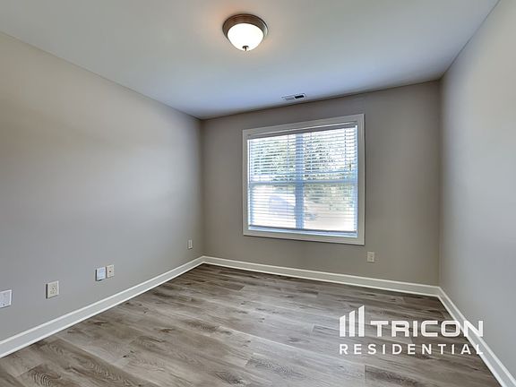 5th image of 88 Jensen Dr