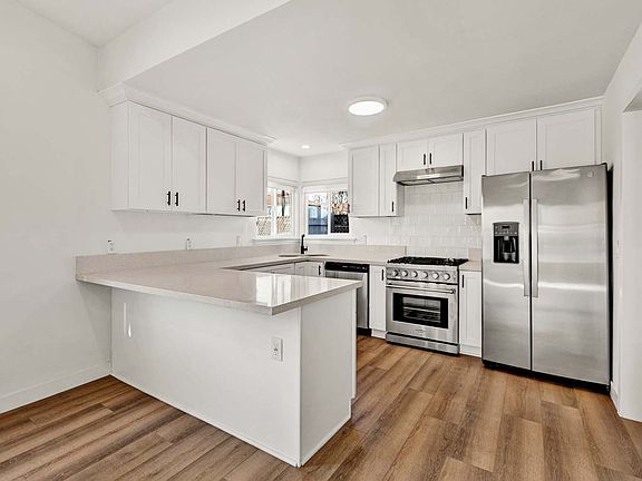 4th image of 2033 S Harbor Blvd #665