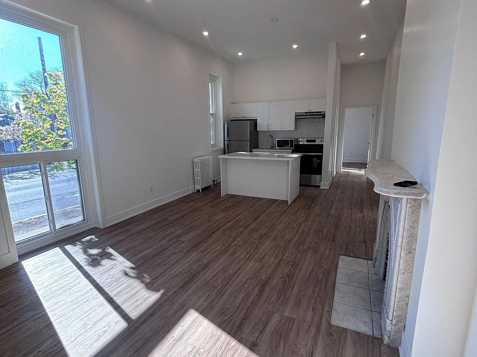2 bed, $2,100 — Photo 4