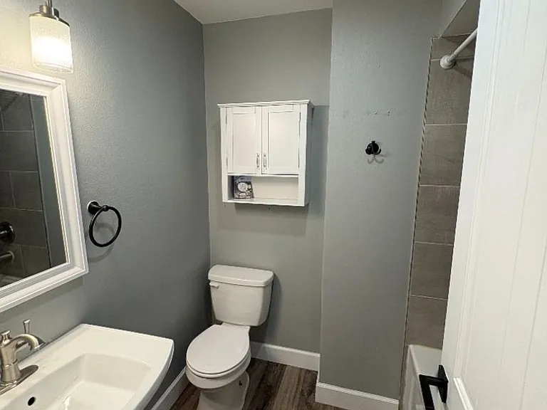 2330 SE 8th Ter — Photo 16