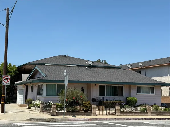 994 W 7th St, San Pedro, CA 90731