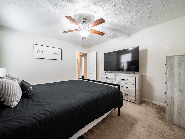 5788 Sandy View Dr — Photo 21