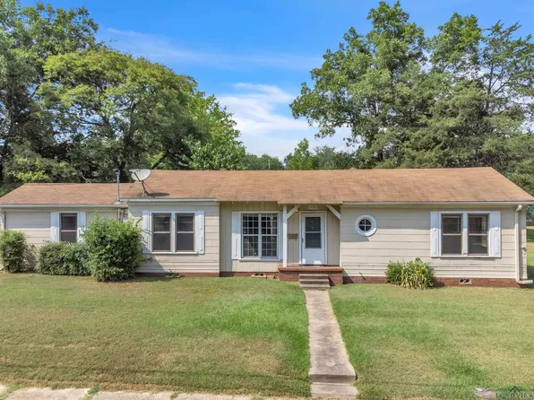 206 Melba Ave, Gladewater, TX 75647