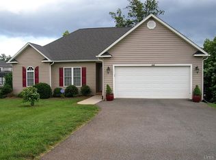 356 Valley Dr, Rustburg, VA 24588