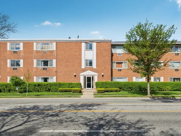8440 Skokie Blvd APT 102, Skokie, IL 60077