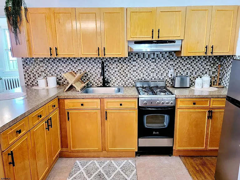 2 S Hartford Ave #D3 — Photo 8