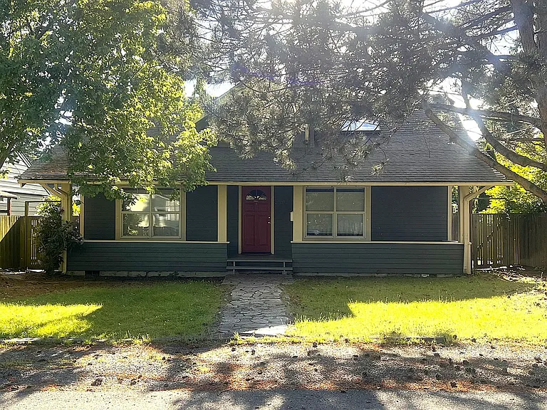 3007 Peabody St — Photo 2