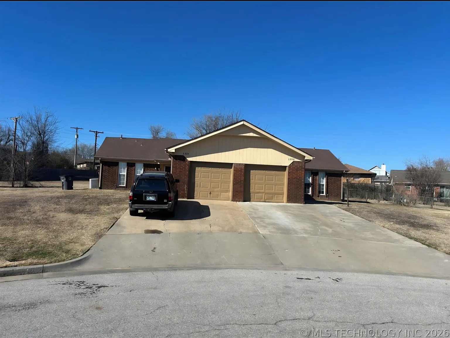 2 bed, 1093 sqft, $1,200 — Photo 1