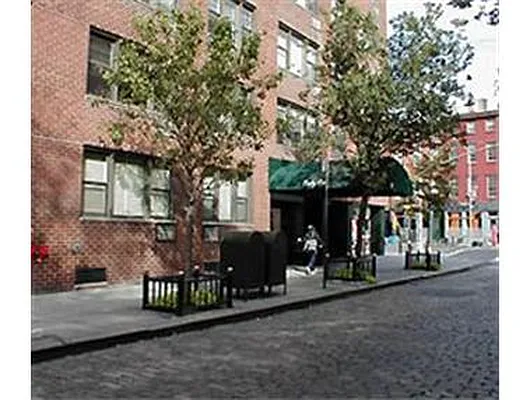 Rented by Douglas Elliman | media 13