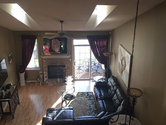 5th image of 18109 Lake Shore Dr