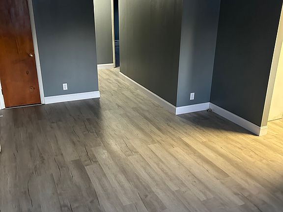 3rd image of 807 S 10th St #807