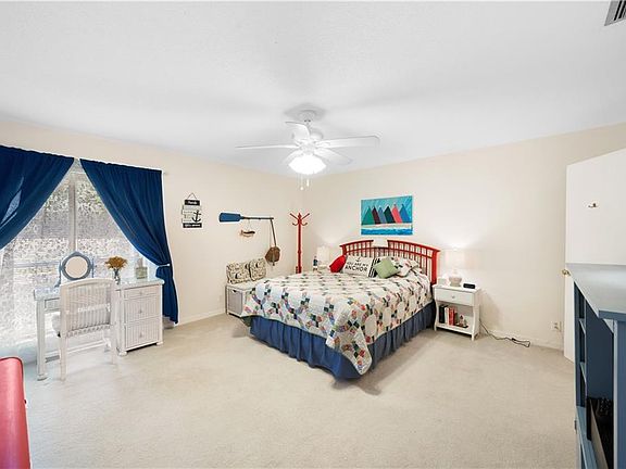 2nd image of 762 Deer Run Villas