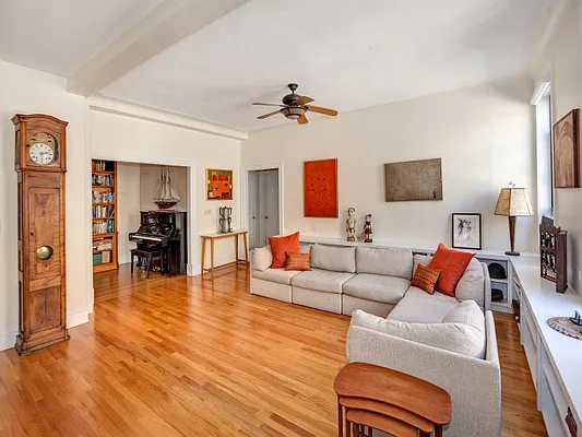Sold by Sotheby's International Realty | media 22