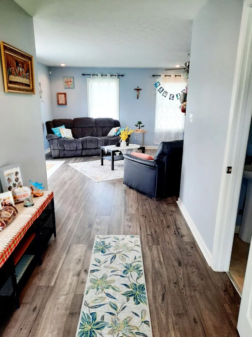 4- bedrooms, 3.5 bath home — Photo 4