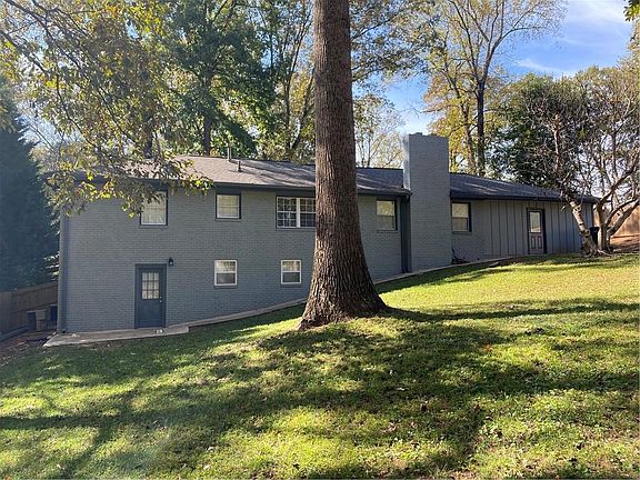 4th image of 4255 Nowlin Dr SE